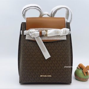 ✨NeW! Michael Kors Emilia Backpack